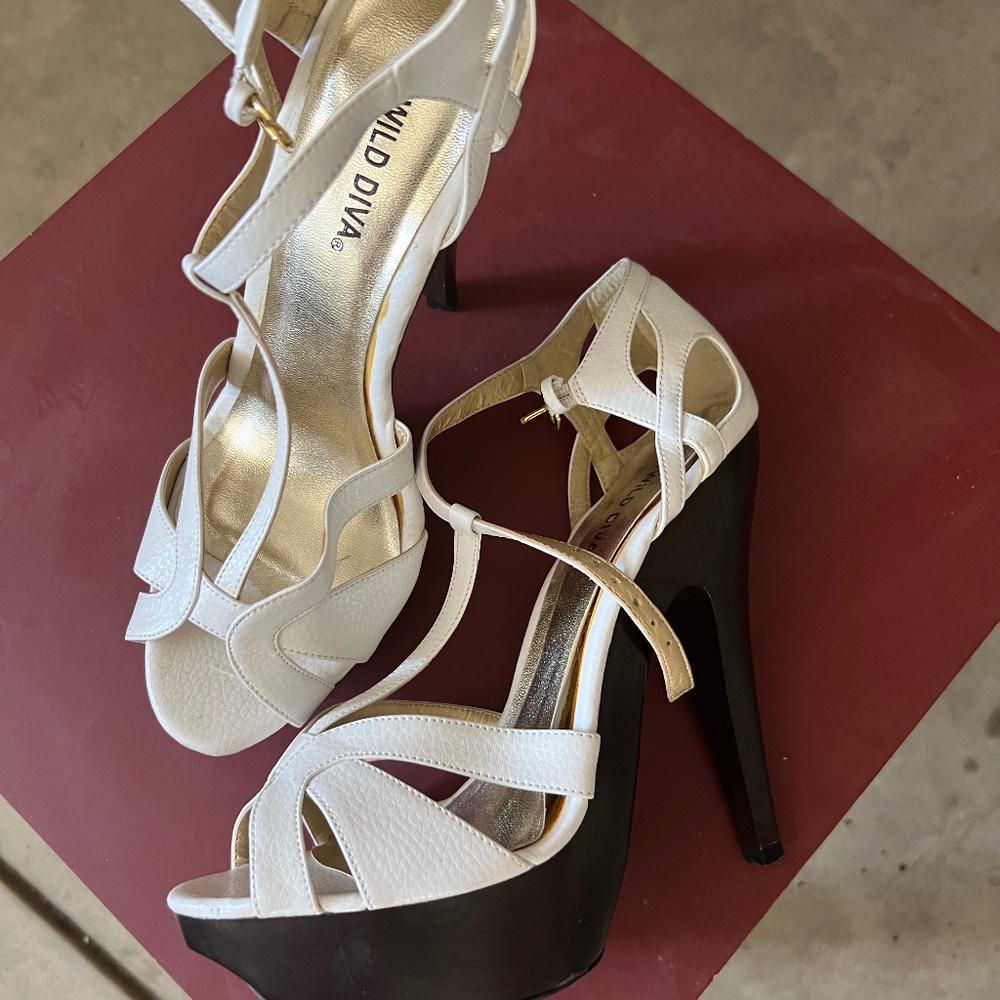 Wild Diva platform high heel